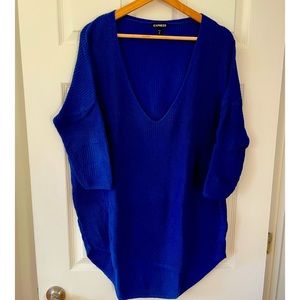 Deep blue oversized v-neck sweater